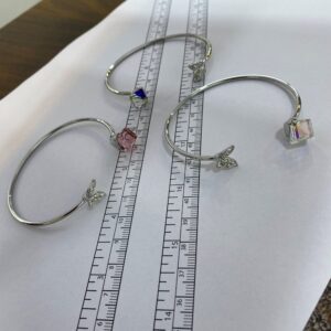 دستبند زنانه سواروسکی مدل پروانه کد B3274